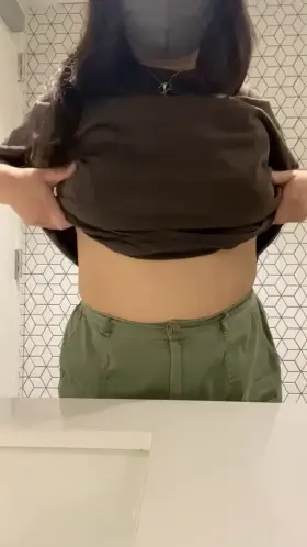 Are you an ass or tits kind of guy? 🤔