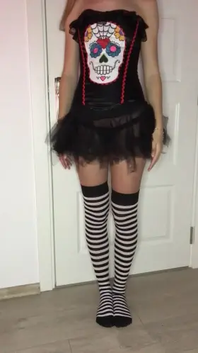 Going to the Halloween party like this, what do you think?