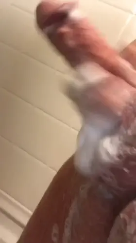 I love how daddy cleans 🧼 🚿 his fat monster cock for me 🥺🍆💦