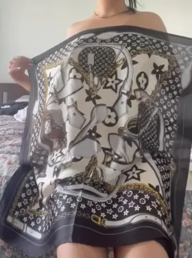 Posting here makes my pussy drool