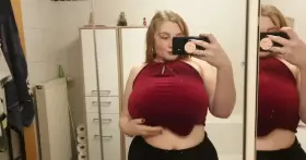 Who asked Santa for a chubby 18 year old with massive boobs? 🎁