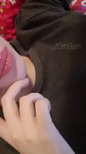 Would you give me an Aussie or French kiss?