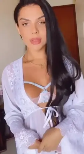 imagine that: you come home and are faced with this scene... what would you do?