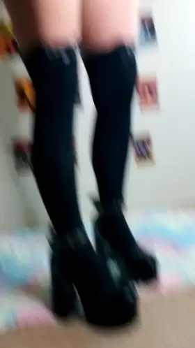 Get yaself a g a m e r GF!!