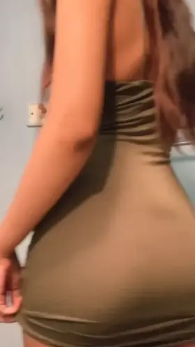 Do you like petite Latinas with juicy asses?