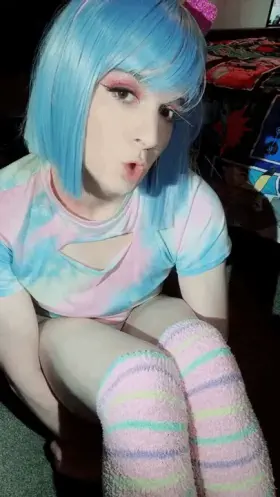 I was ghosted by someone on a dating app, someone make me feel better 🥺