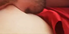 Feel free to play with my boobs.❤