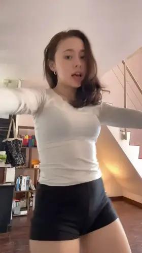 Thicc Japanese tiktok thot (@luckymegumi)