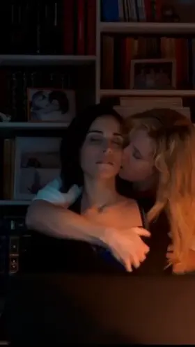 Heida Reed and Sara Dögg Ásgeirsdóttir Dagbjört in Stella Blómkvist 2