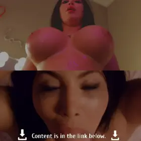 Look at how those Melons are bouncing up and down 😍