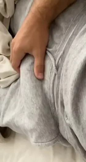 28 [M4F] [M4MF] - Tall, fit, and hung