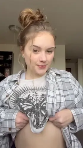 Want to play with a 2002 girl? 😉