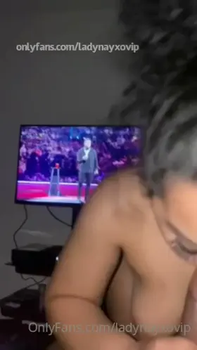 While watching this my eyes got stuck on her hanging BOOBS👅 HER BJ AND XTAPES IN COMMENZ 👇