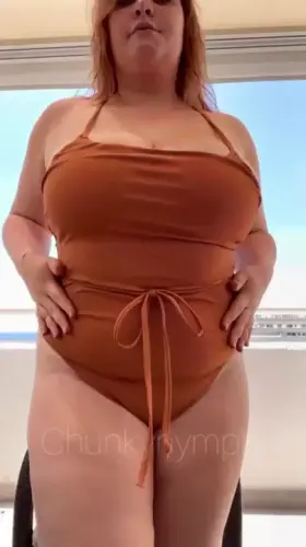 Do you like my swimsuit? :3