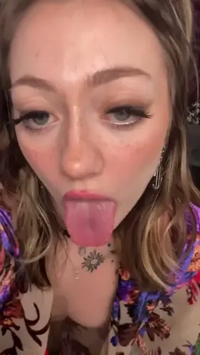 fill me with cum when my eyes roll 😝💕