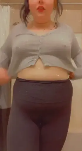 I sleep naked, do you wanna join??