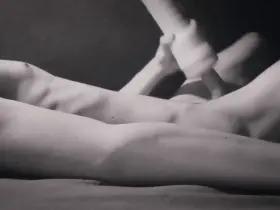 pounding my toy makes me cum hard 😈