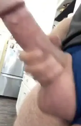 Stroking my forearm sized fat cock 😈🍆