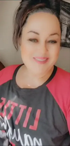 [F] Wilding out with my titties out!