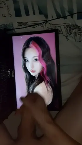 Making a mess on her gorgeous face