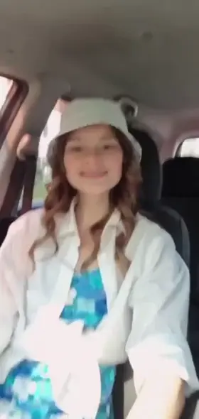 Wanna fall in love in a medicine student?