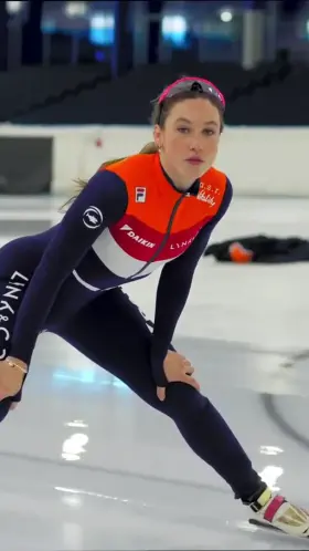 Suzanne Schulting Flirting With Camera