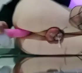 White girls vs white boys