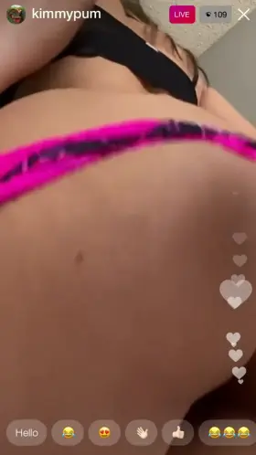 Insta LIVE - She’s so good at getting her ass ready for her play sessions...👌