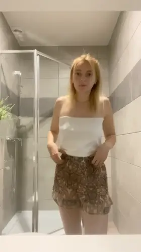 Bouncing my ass infront of you