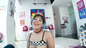 Brooklyn Gray shows how it's done