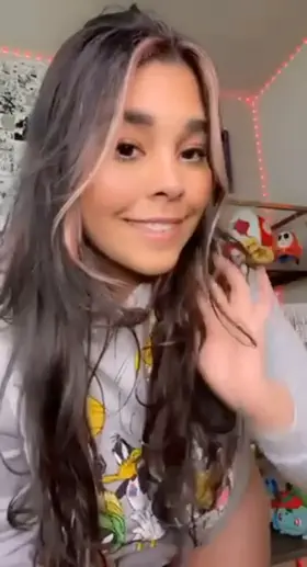 I can suck your 🍆 if you suck on my nipples, deal?