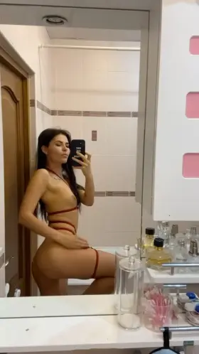 ‘My legs are missing you in between them