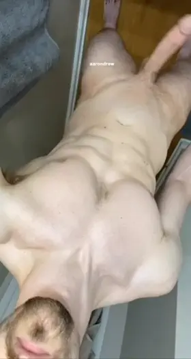 The only thing I’m missing is your mouth 👅