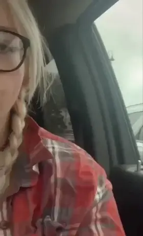 Don't let the no makeup and general ratchetness distract you from parking lot tittays!!!