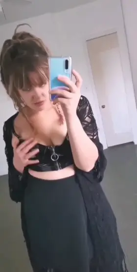 Hi, hello, how are you? 😋