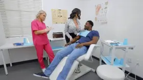 Does anyone know the adress of this dentist?