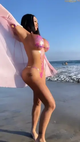 Body paint on the beach