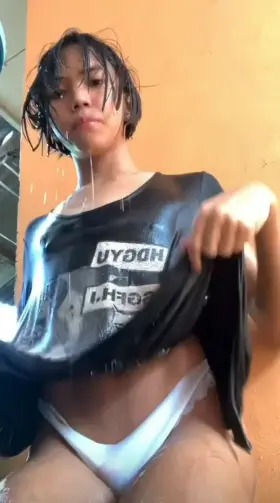 petite filipina needs a BBC to ruin me