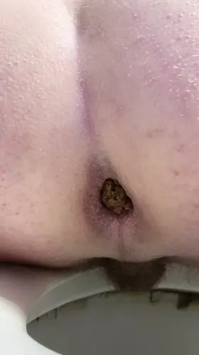 What a LONG poop, it just keeps on cummin!