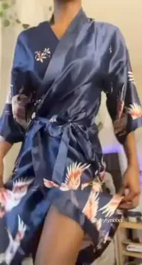 I hope a Jamaican girl can turn you on 🥵😉