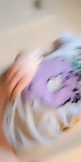 Say hello to my little friend xD