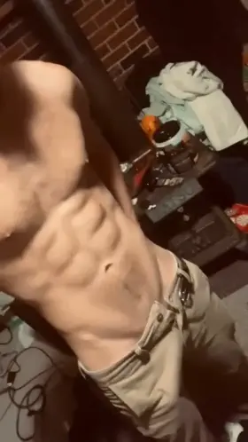 Been working out again. You all are hot 🥵