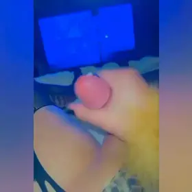 I could use some help 😌💕