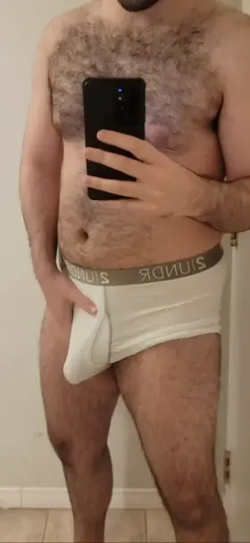 Holds me nice all day, and gives me room to grow