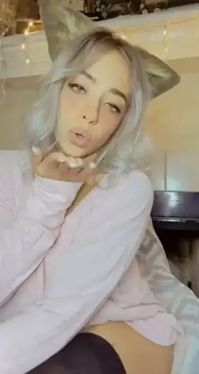 Chào i’m molly ㊙️ onlyfans SALE - 5️⃣0️⃣ % off 💮 multiracial bisexual brat ㊙️1000 posts 💮$5 & free links in comments 🎎 christiansteelofficial)