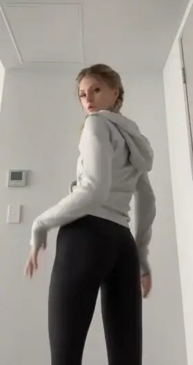 I’m petite and pale.. I hope that can turn you on 💞