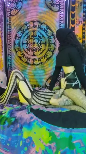 Slit licking good 💦🤤