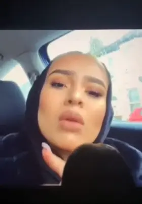 Send hijab pic kiik : CumtributeHijab