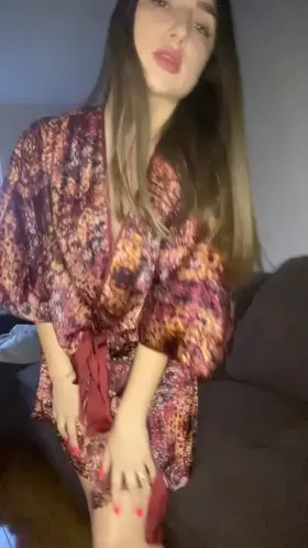 Can you imagine me getting wet? check my profile to see more 😇