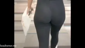 Amazing Ass In Leggings